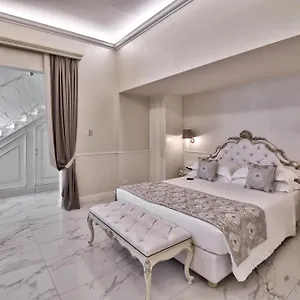 The Moon Boutique & **** פירנצה