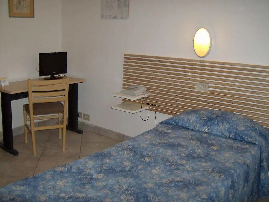 **  Hotel St. James Firenze Olaszország